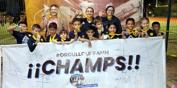 Celtas levantan el cetro U8 Mixto del Flag Football en Hermosillo.
