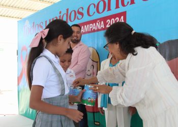 Se suma sector educativo a la campaña “Todos contra el cáncer”.
