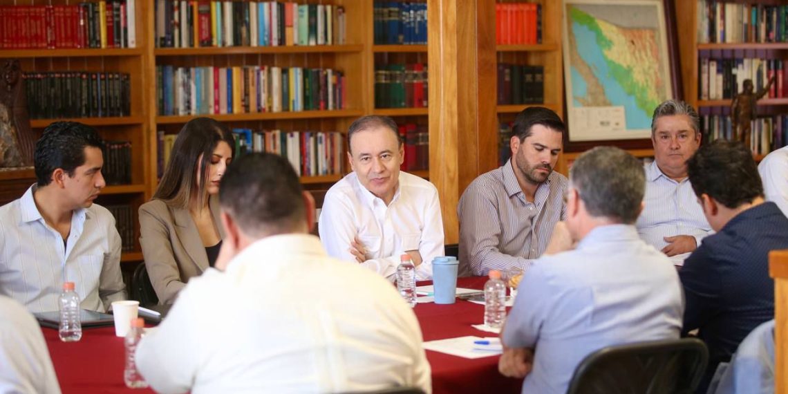 Acuerda Gobierno y organismos empresariales agenda conjunta de promoción al Plan Sonora.