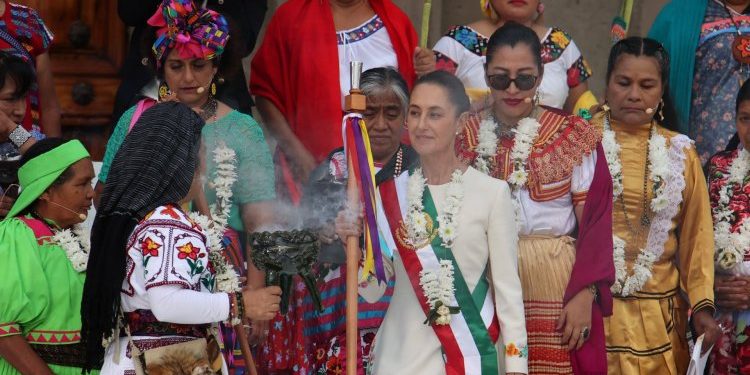 Sheinbaum presenta los primeros 100 compromisos como presidenta de México: ‘Entregaré mi conocimiento, alma y vida’.