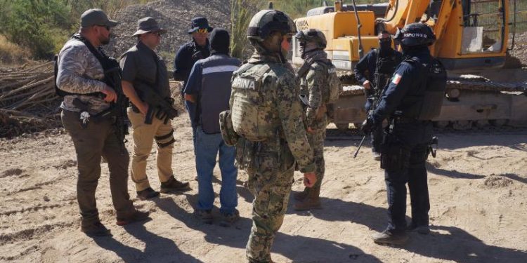 Realizan corporaciones de los tres niveles de Gobierno operativo en mina de Pitiquito.