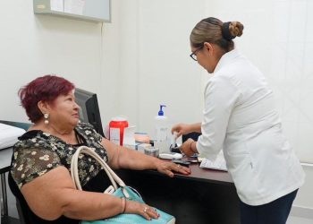 Exhorta Gobierno de Sonora a visitar clínicas integrales de nutrición.