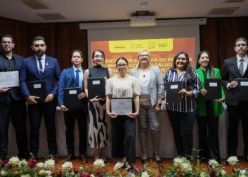 Distingue Gobierno de Sonora a médicas y médicos investigadores destacados en el ramo de la salud.