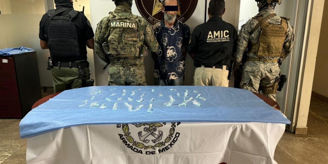 Fuerza de Tarea Interinstitucional asegura drogas y detiene a un implicado en Ciudad Obregón.