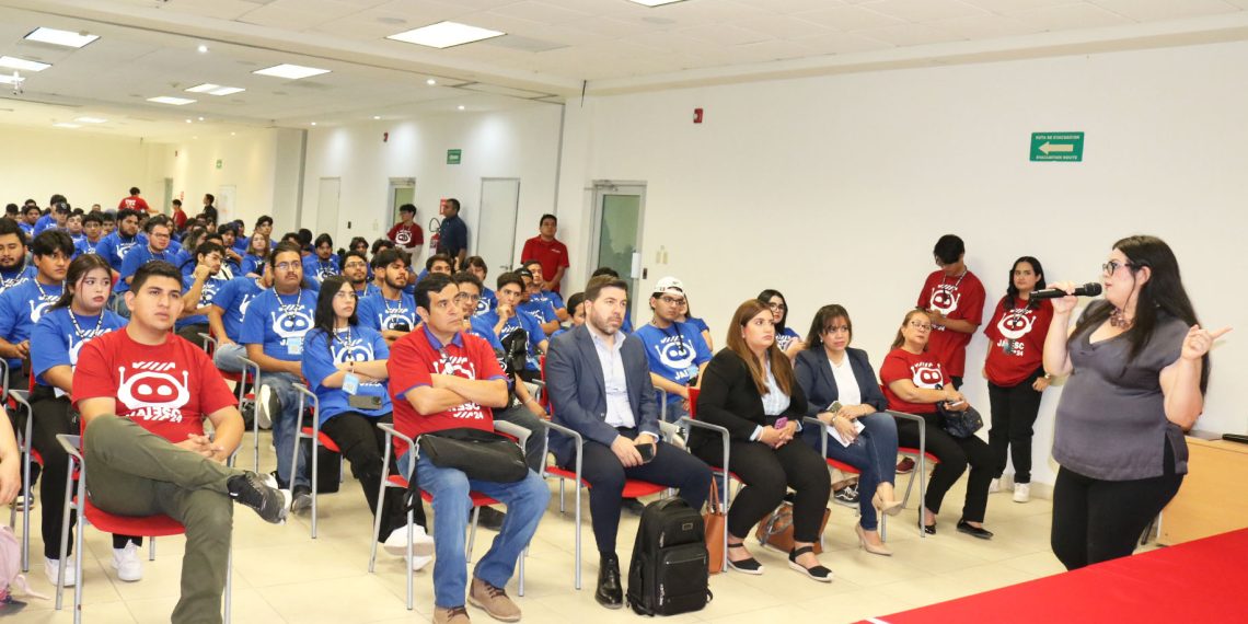 Fortalece Itesca conocimiento del alumnado en avances tecnológicos.