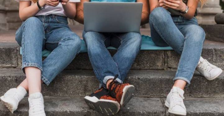 Arranca entrega de chips para Programa Conectividad Sonora.