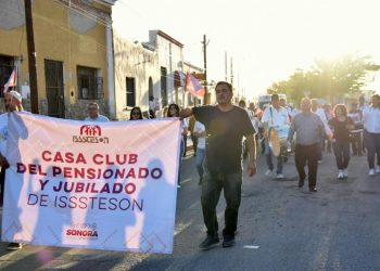 Inicia Isssteson festejos por el 34 aniversario de Casa Club con callejoneada.