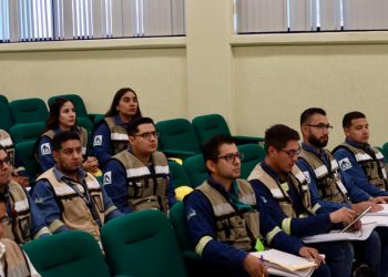 Colabora Universidad Tecnológica de SLRC en capacitación a ingenieros de CFE.