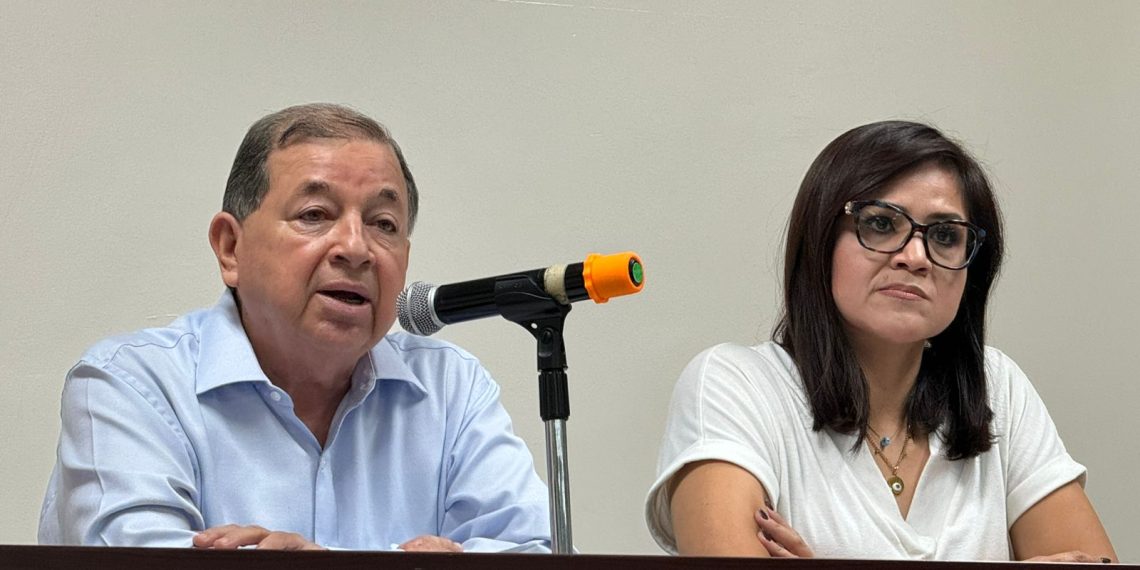 Presenta propuestas para la transformación de la Universidad de Sonora Cuauhtémoc González Valdez.