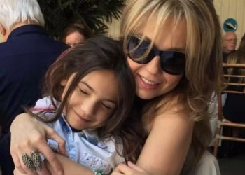 Sabrina Sakaë, hija de Thalía, cumple 17; así la celebra la cantante.