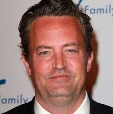 Médico implicado en la muerte del actor Matthew Perry se declara culpable.
