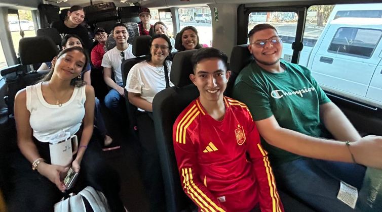 Realizan estancia académica en España estudiantes normalistas sonorenses.