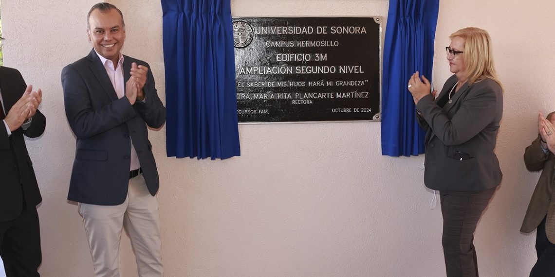 Develan placa alusiva a la ampliación del segundo nivel del edificio 3M de la Unison.