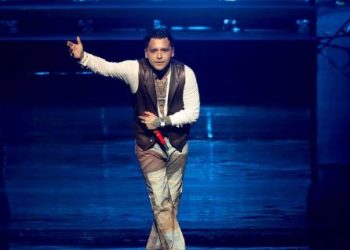 Alive Productions demanda a Christian Nodal por 2.5 millones de dólares tras cancelación de concierto en Medellín.