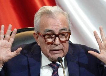 No tenemos claro cuándo va a terminar la violencia, reconoce Rubén Rocha ante diputados; pide a senadores confiar en él.