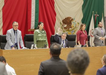 Congreso de Sonora analiza iniciativas sobre agua potable, administración municipal y candidaturas no registradas.