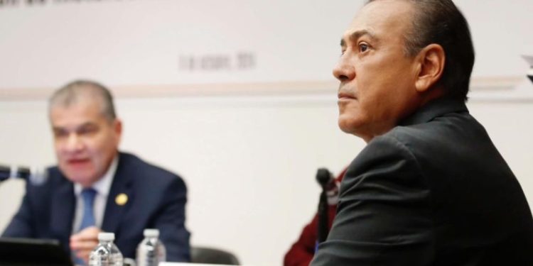 Propone Beltrones regresarle a los estados y municipios la facultad de cobro de impuestos.