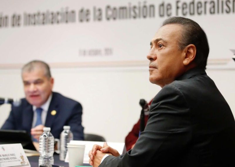 Propone Beltrones regresarle a los estados y municipios la facultad de cobro de impuestos.