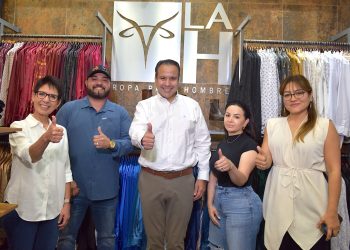 Constata Toño Astiazarán beneficios del programa Impulso Solar en “La H”.