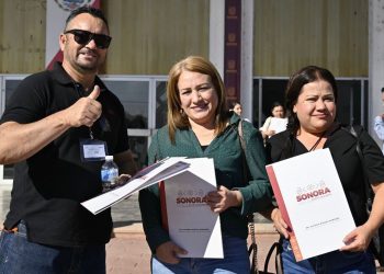 Cumple Gobierno de Sonora a población del mayo con acciones de becas, vivienda y vialidades.
