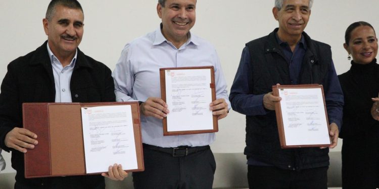 CTM y Ayuntamiento de Hermosillo firman convenio en beneficio de los trabajadores y sus familias.