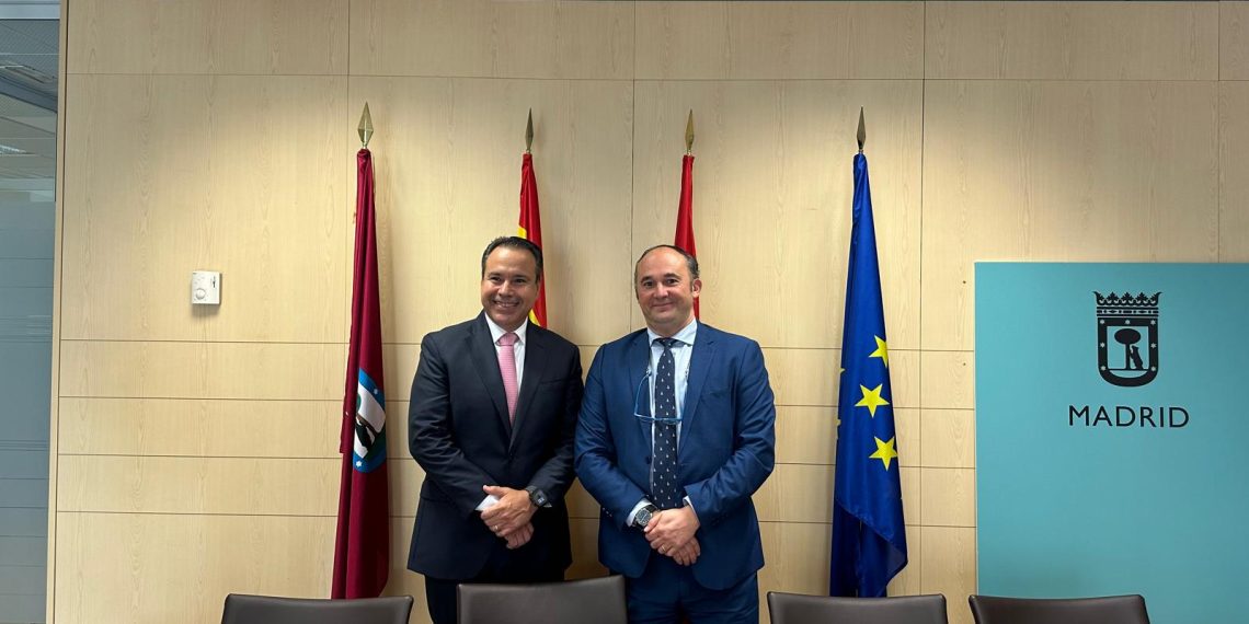 Proyecta Toño Astiazarán innovación tecnológica en gestión de tráfico similar a la de Madrid.