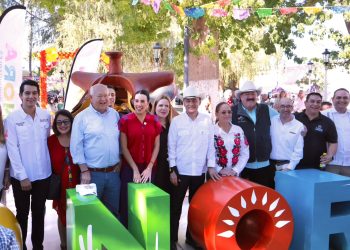 Celebra Gobernador Durazo cultura y tradición sonorense en el Festival de Pueblos Mágicos del Golfo de California.