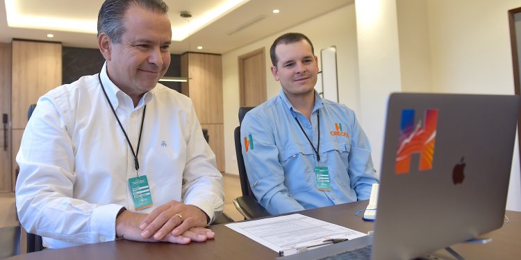 Anuncia Toño Astiazarán voto con urna electrónica para presupuesto CRECES.