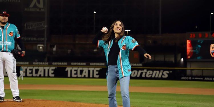 Recolectan Banco de Alimentos de Hermosillo y Naranjeros más de 1 tonelada de frijol para familias en necesidad.