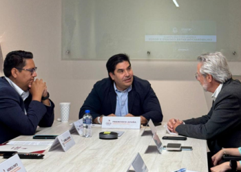 Gobierno de Sonora firma convenio para impulsar el Plan de Energías Sostenibles.