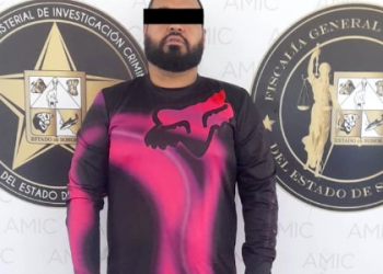 Operativo conjunto de cateo detiene a una persona y asegura droga y alcohol.