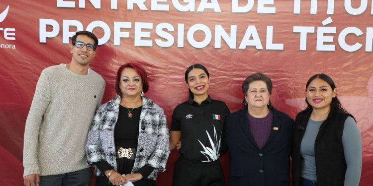 Promueve Cecyte Sonora campaña de titulación en egresados.