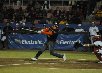 Naranjeros se lleva en extra innings la serie en Navojoa.