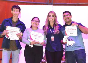 Premian a ganadores de concurso de fotografía en clausura de INSECTUS.