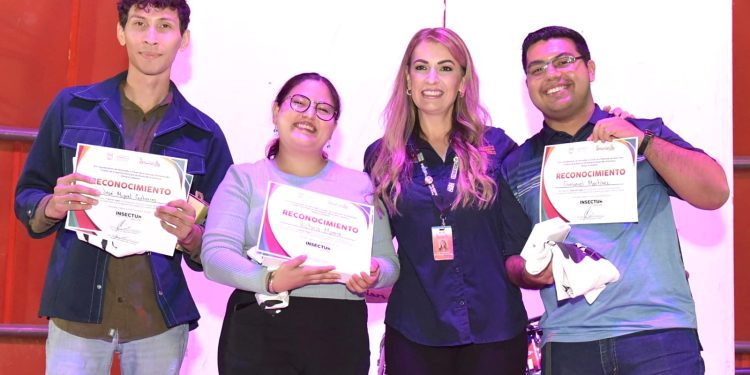 Premian a ganadores de concurso de fotografía en clausura de INSECTUS.