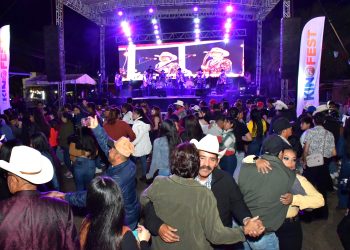 Cierra Kino Fest con baile a cargo de Contacto Norte.