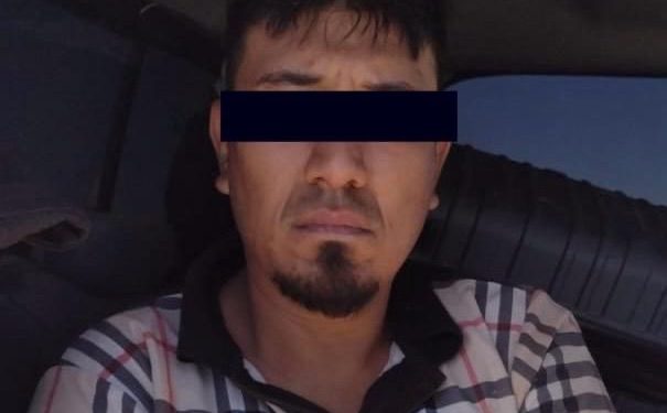 Operativo AMIC y DEFENSA en Altar detiene a individuo, asegura armamento, cartuchos y vehículos.