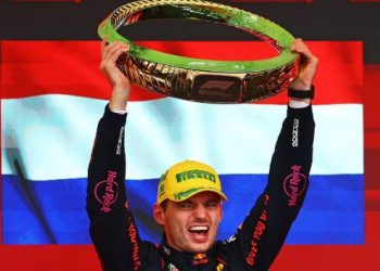 Max Verstappen se lleva el Gran Premio de Brasil; ‘Checo’ Pérez undécimo.