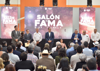 Reconoce Toño Astiazarán a 29 deportistas en el Salón de la Fama Hermosillense.