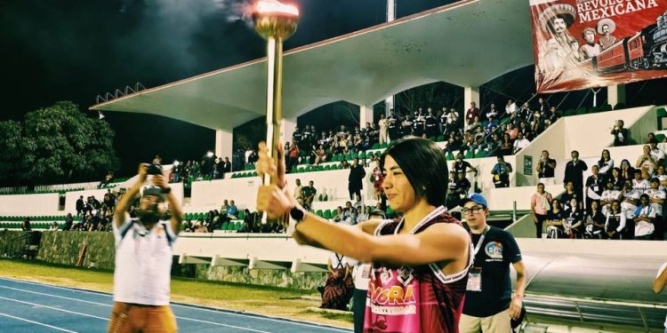 La sonorense Ana Laura Tenori Lozano gana medalla de oro en los 52º. Juegos Nacionales Deportivos y Recreativos de los Trabajadores.