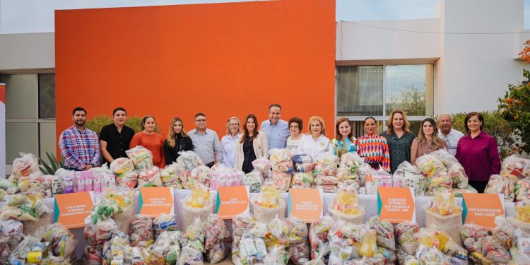 Apoyan Toño Astiazarán y Patty Ruibal a asociaciones civiles del programa “Hay Otras Maneras de Ayudar”.