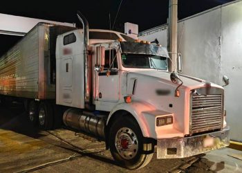 Le ponen el dedo y lo detienen con 16 kilos de fentanilo y metanfetamina en la caseta de Hermosillo.