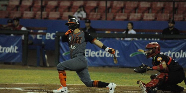 Navojoa se quedó con el primer duelo ante Naranjeros.