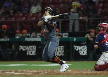 Los campeones Naranjeros vencieron 6-1 a los Venados para quedarse con la serie en el “Teodoro Mariscal”.