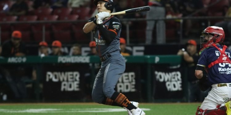 Los campeones Naranjeros vencieron 6-1 a los Venados para quedarse con la serie en el “Teodoro Mariscal”.