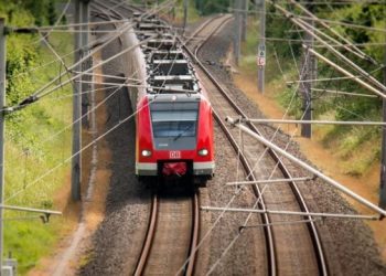 Gobierno prevé invertir 521 mdp en estudio del tren de pasajeros de la CDMX a Nogales.