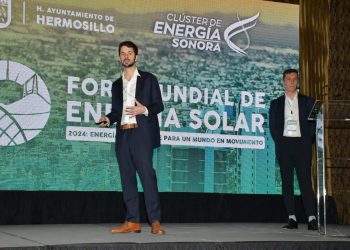 Reconocen especialistas de Universidad de Harvard programas del Gobierno de Hermosillo a favor de energías renovables.