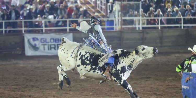 Se realiza la Gran Final del Circuito de Rodeo Sonora 2024.