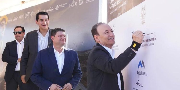 Empresarios reconocen a Gobernador Durazo por creación de Asociación de parques industriales.