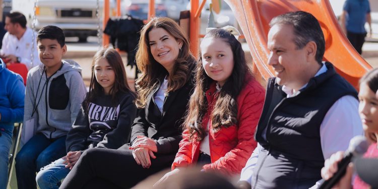 Promueven Toño Astiazarán y Patty Ruibal campaña de protección a los derechos de niñas y niños diseñada por Cabildo Infantil